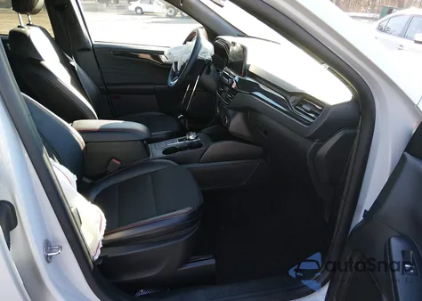 2025 Ford Escape St-Line z USA, uszkodzony, nr VIN 1FMCU0MN4SUB23721